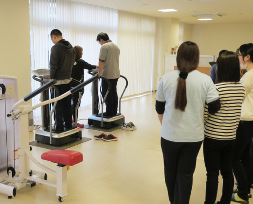 リハビリテーション(ほほえみ倶楽部)